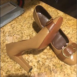 💯 authentic Gucci high heels shoes
